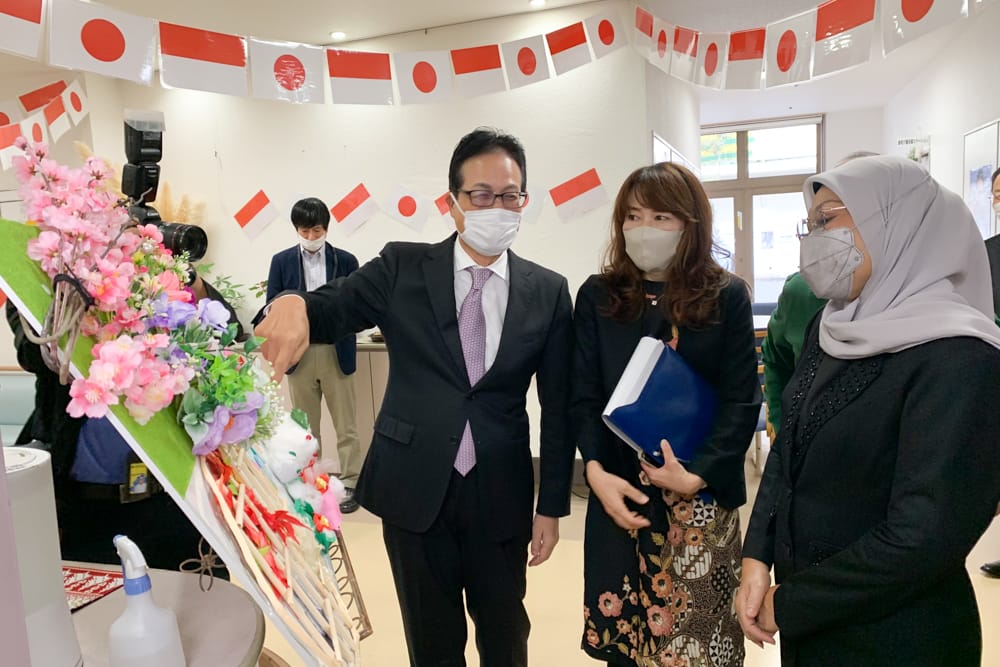 インドネシア共和国 イダ・ファウジヤ労働大臣がサンホームあまがさきを訪問されました