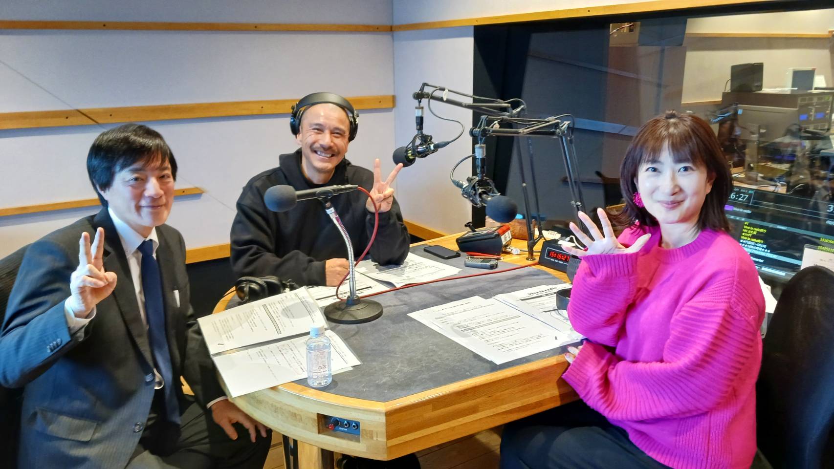 大西奉文代表理事が KissFMの「Viva la radio」に出演しました